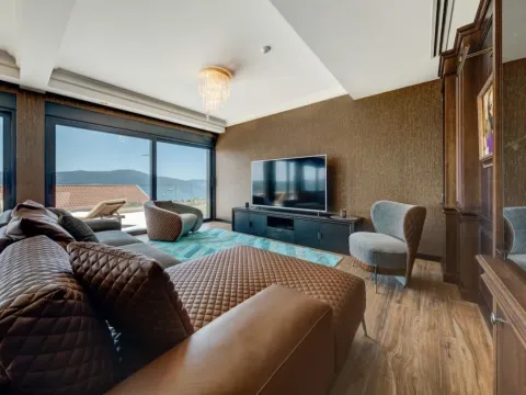 Prodaja, kuća, 311m², Tivat, Crna Gora - image 21