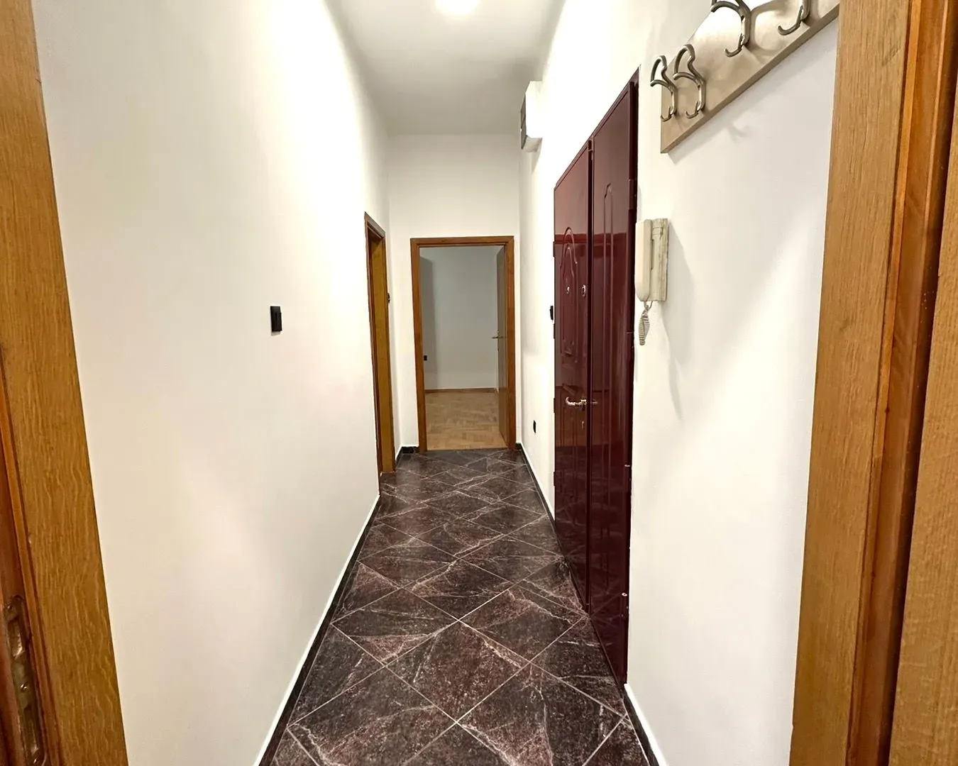 Rent, office space, 60m², Centar, Podgorica