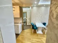 Izdavanje, trosoban stan, 100m², Stari Aerodrom, Podgorica - image 4