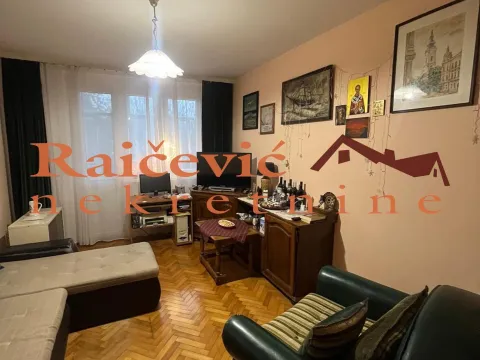 Prodaja, trosoban stan, 66m², Karaburma, Palilula Sve Podlokacije - image 2