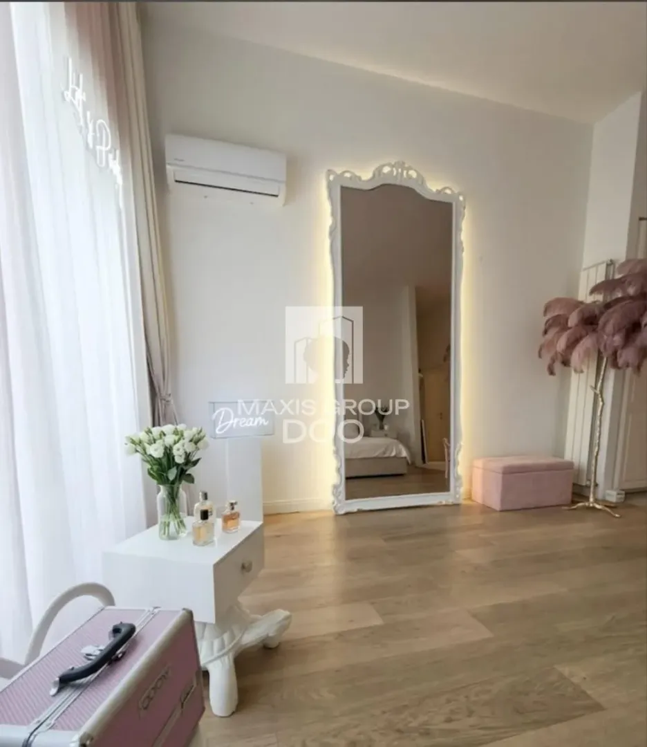 Sale, two bedroom apartment, 56m², Savski Venac, Beograd