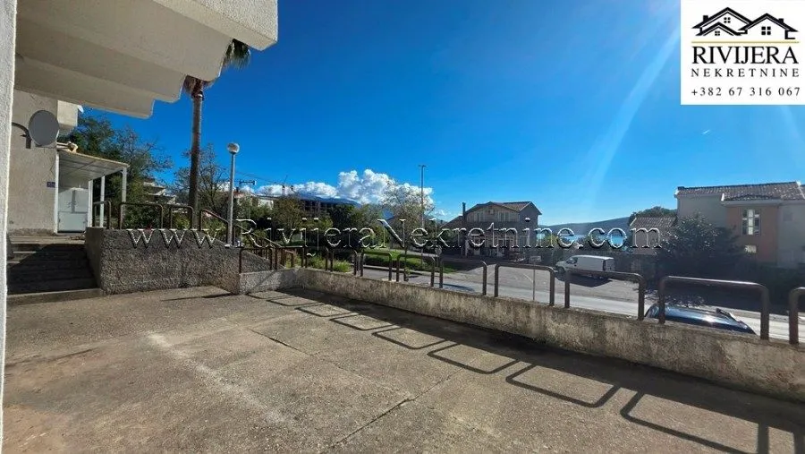Sale, office space, 58m², Baošići, Herceg Novi