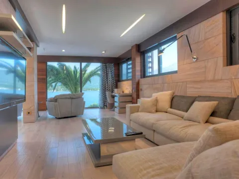 Prodaja, kuća, 1200m², Đuraševići, Tivat - image 41