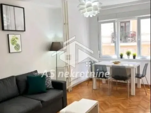 Izdavanje, trosoban stan, 80m², Stari Grad, Beograd - image 3