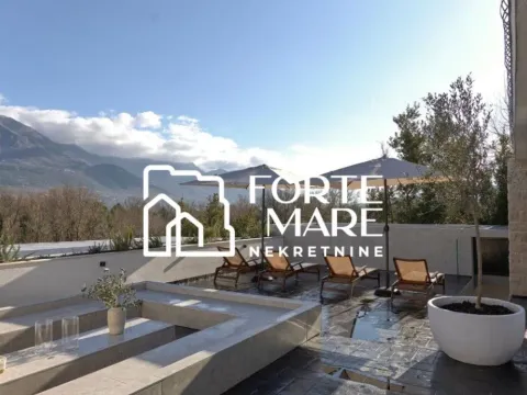 Prodaja, kuća, 424m², Tivat, Crna Gora - image 4