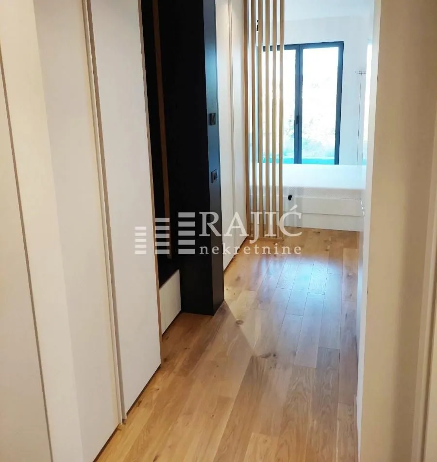 Rent, one bedroom apartment, 35m², Stari Grad, Beograd