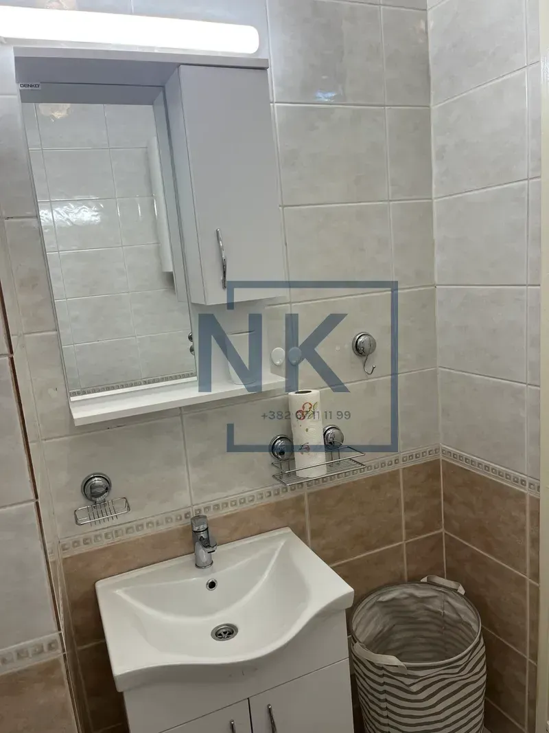 Izdavanje, jednosoban stan, 37m², Tološi, Podgorica
