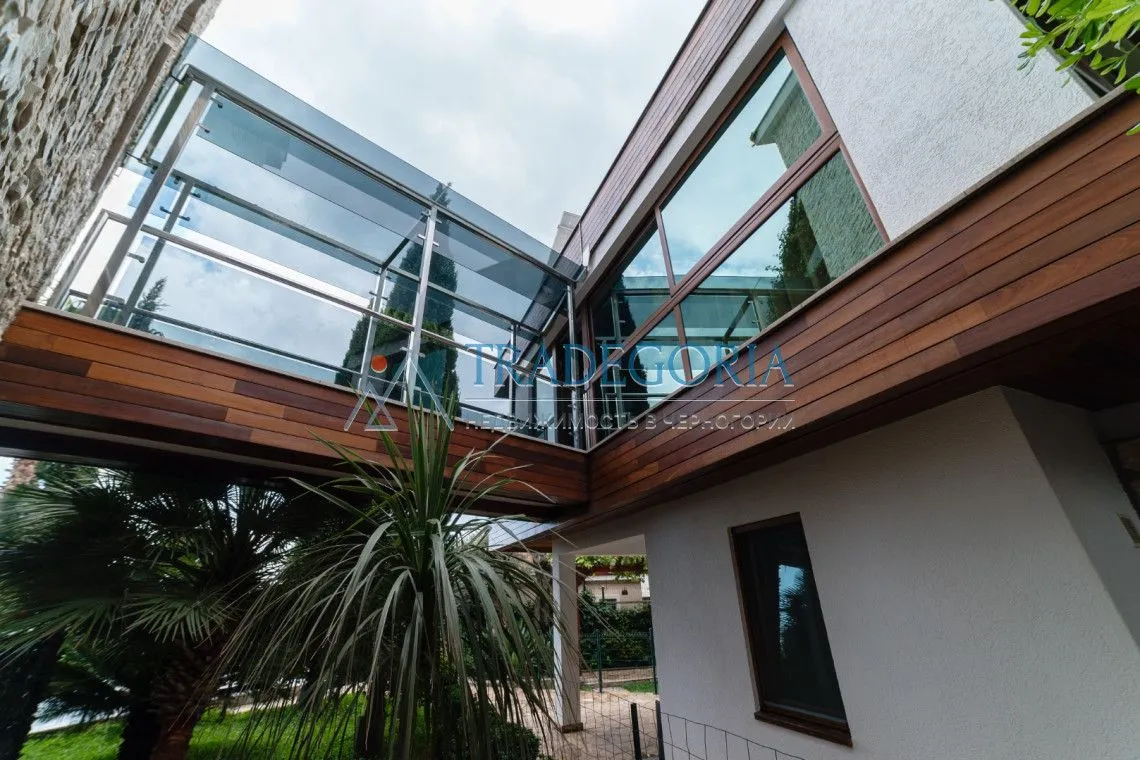 Prodaja, ugostiteljski objekat, 435m², Bečići, Budva