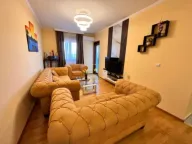 Izdavanje, dvosoban stan, 65m², Pobrežje, Podgorica - image 1