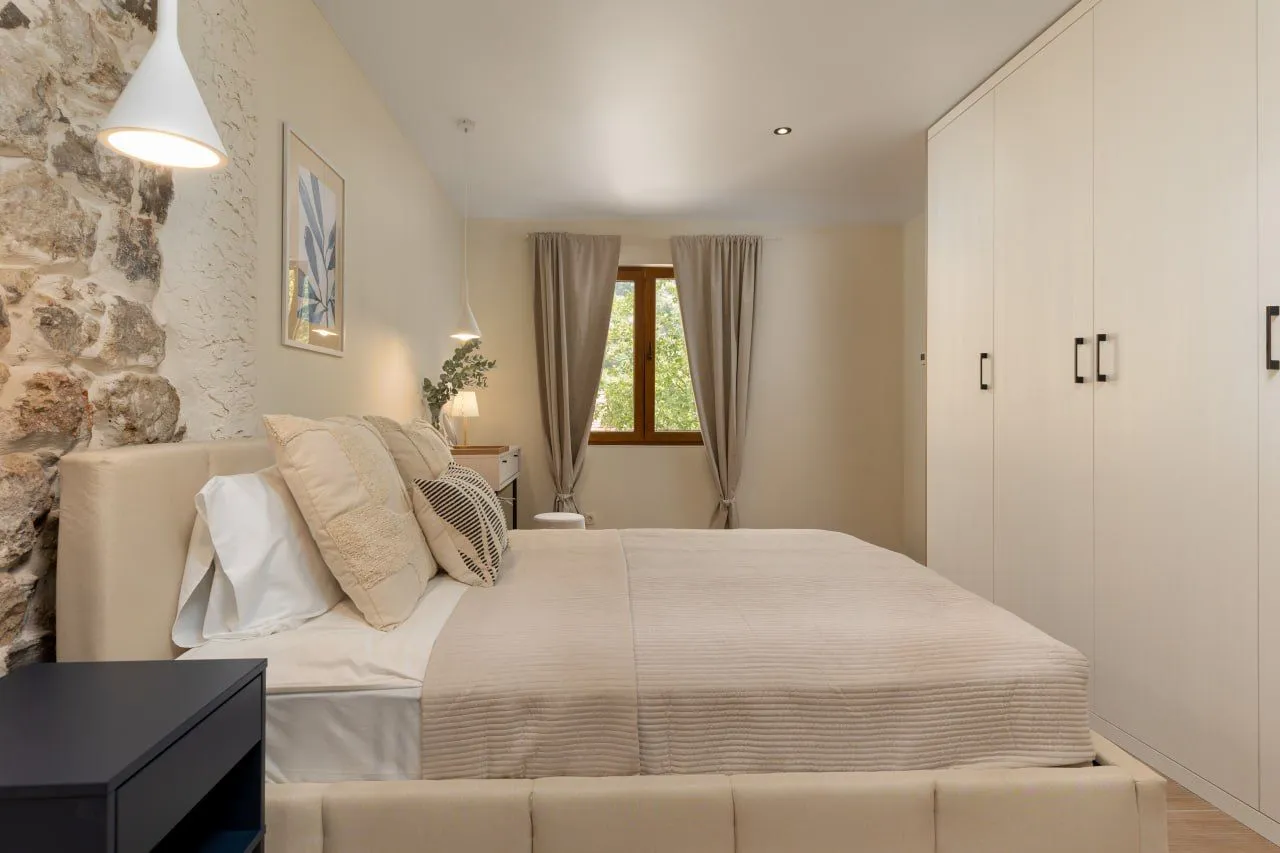 Rent, house, 177m², Škaljari, Kotor