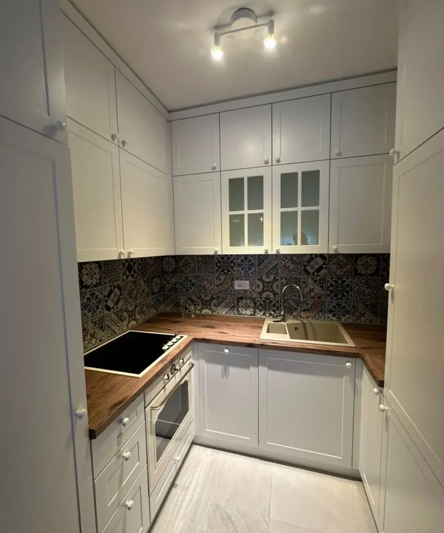 Izdavanje, jednosoban stan, 47m², Central Point, Podgorica