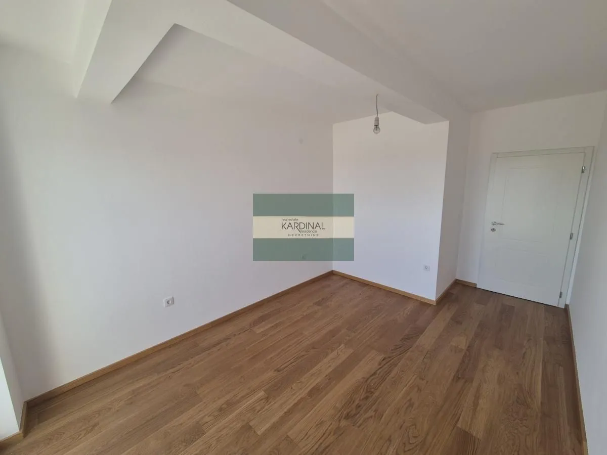 Prodaja, trosoban stan, 69m², Sarina Medja, Jagodina