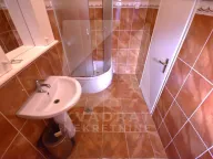 Izdavanje, poslovni prostor, 85m², Centar, Podgorica - image 12