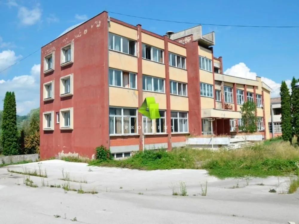 Rent, office space, 1900m², Svrljig, Srbija