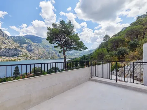 Sale, house, 479m², Prčanj, Kotor - image 6