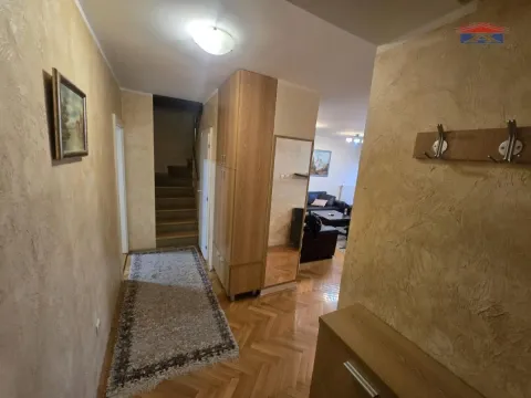Izdavanje, četvorosoban stan, 105m², Rotkvarija, Novi Sad Sve Podlokacije - image 7