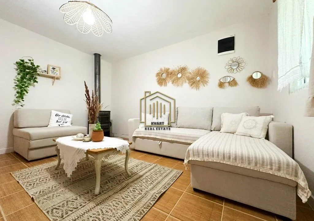 Izdavanje, kuća, 60m², Obzovica, Cetinje