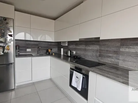 Sale, four bedroom apartment, 102m², Centar, Pančevo - image 2