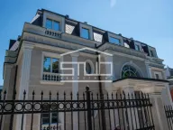 Izdavanje, kuća, 1400m², Savski Venac, Beograd - image 13