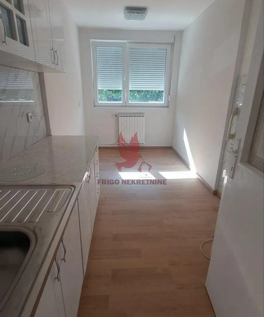 Prodaja, dvosoban stan, 33m², Mladenovac, Beograd