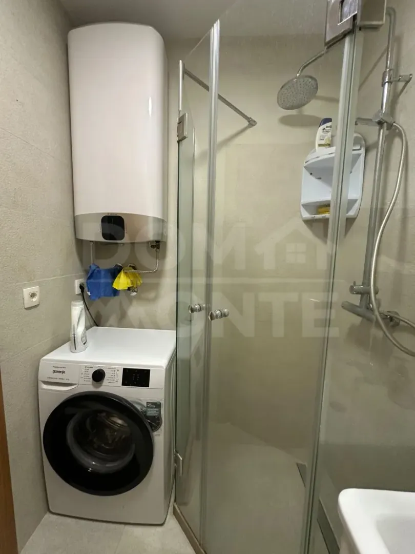 Prodaja, jednosoban stan, 50m², Kalimanj, Tivat