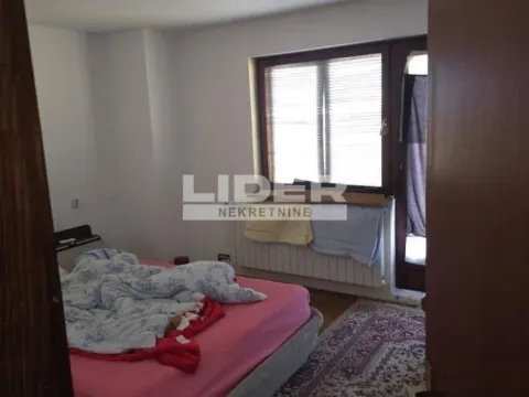 Prodaja, kuća, 247m², Voždovac Sve Podlokacije, Beograd - image 9