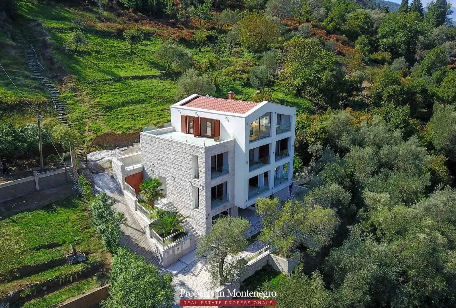 Prodaja, kuća, 585m², Stoliv, Kotor