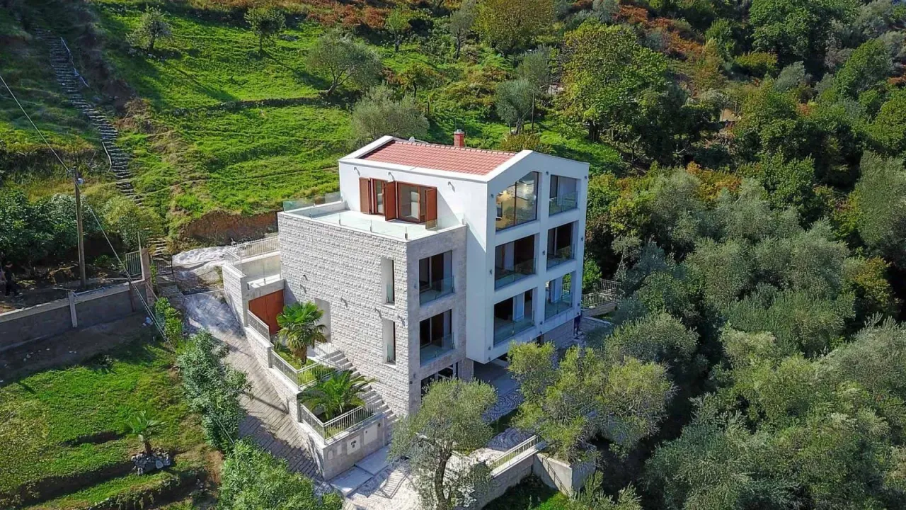 Prodaja, kuća, 585m², Stoliv, Kotor