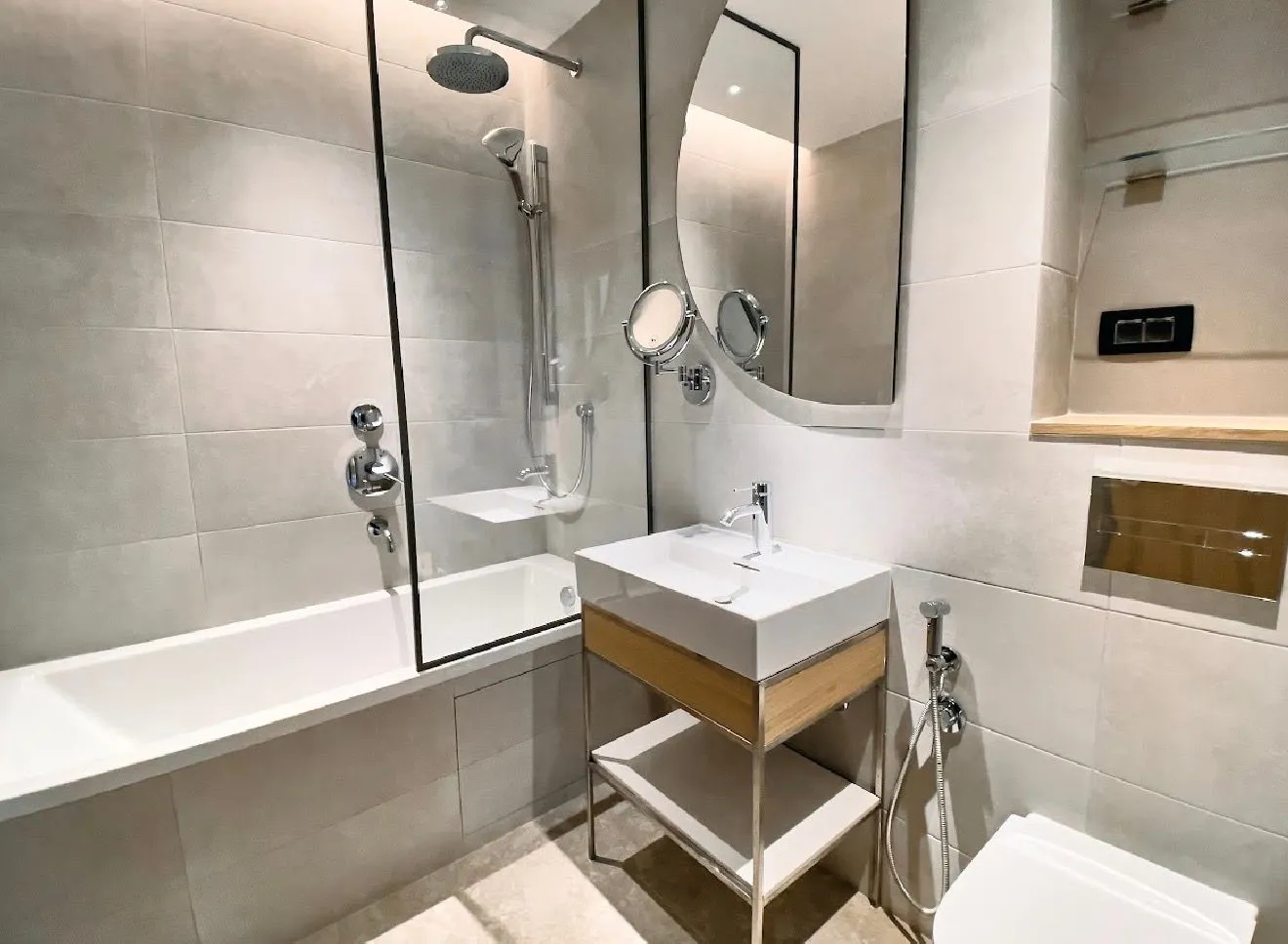Prodaja, dvosoban stan, 102m², Boka Place, Tivat