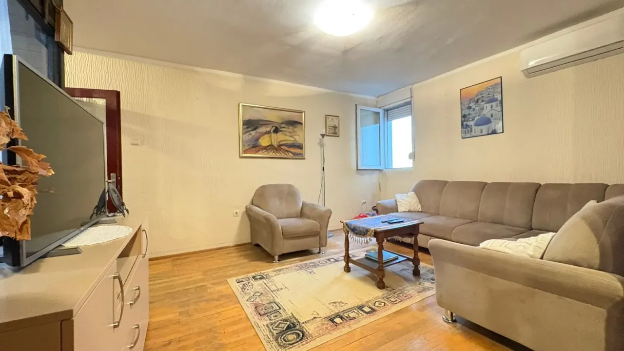 Sale, two bedroom apartment, 80m², Blok 5, Podgorica