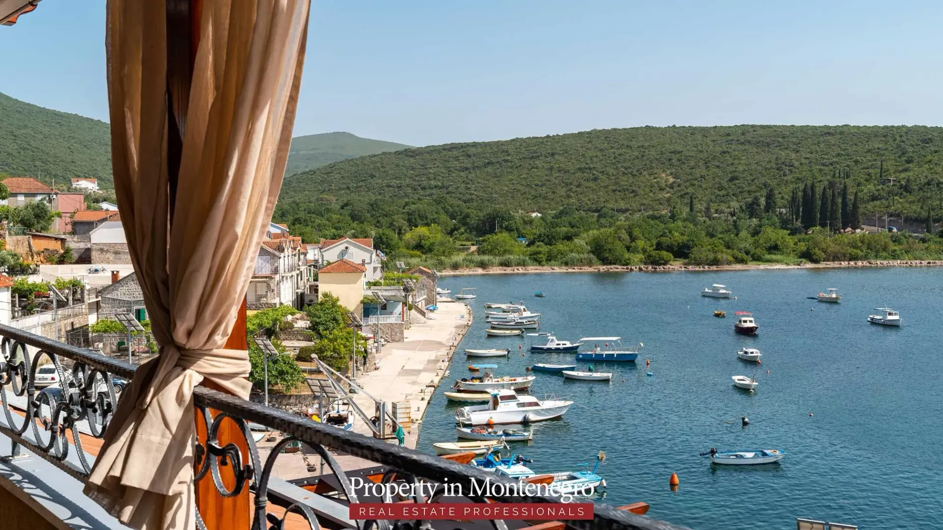Sale, house, 266m², Kotor, Crna Gora