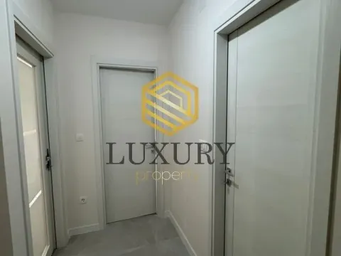 Izdavanje, jednosoban stan, 49m², Central Point, Podgorica - image 2