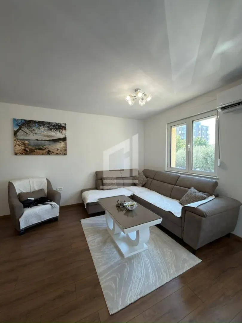 Rent, three bedroom apartment, 100m², Kruševac, Podgorica