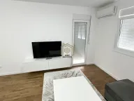 Izdavanje, jednosoban stan, 46m², Stari Aerodrom, Podgorica - image 5