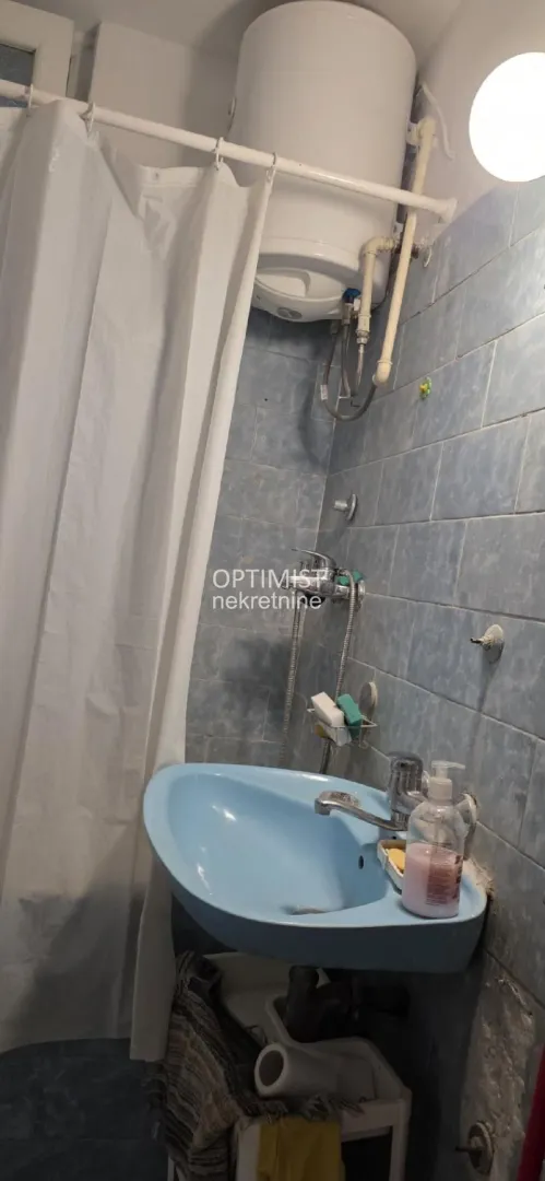 Prodaja, dvosoban stan, 58m², Novi Beograd Blok 1 Fontana, Novi Beograd Sve Podlokacije