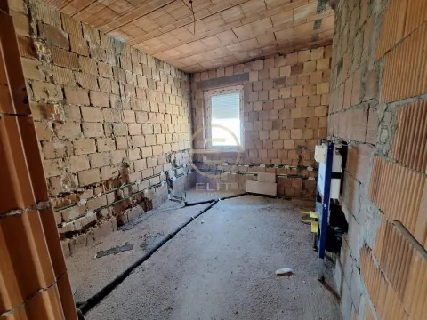 Prodaja, kuća, 360m², Veternik, Novi Sad Sve Podlokacije - image 21