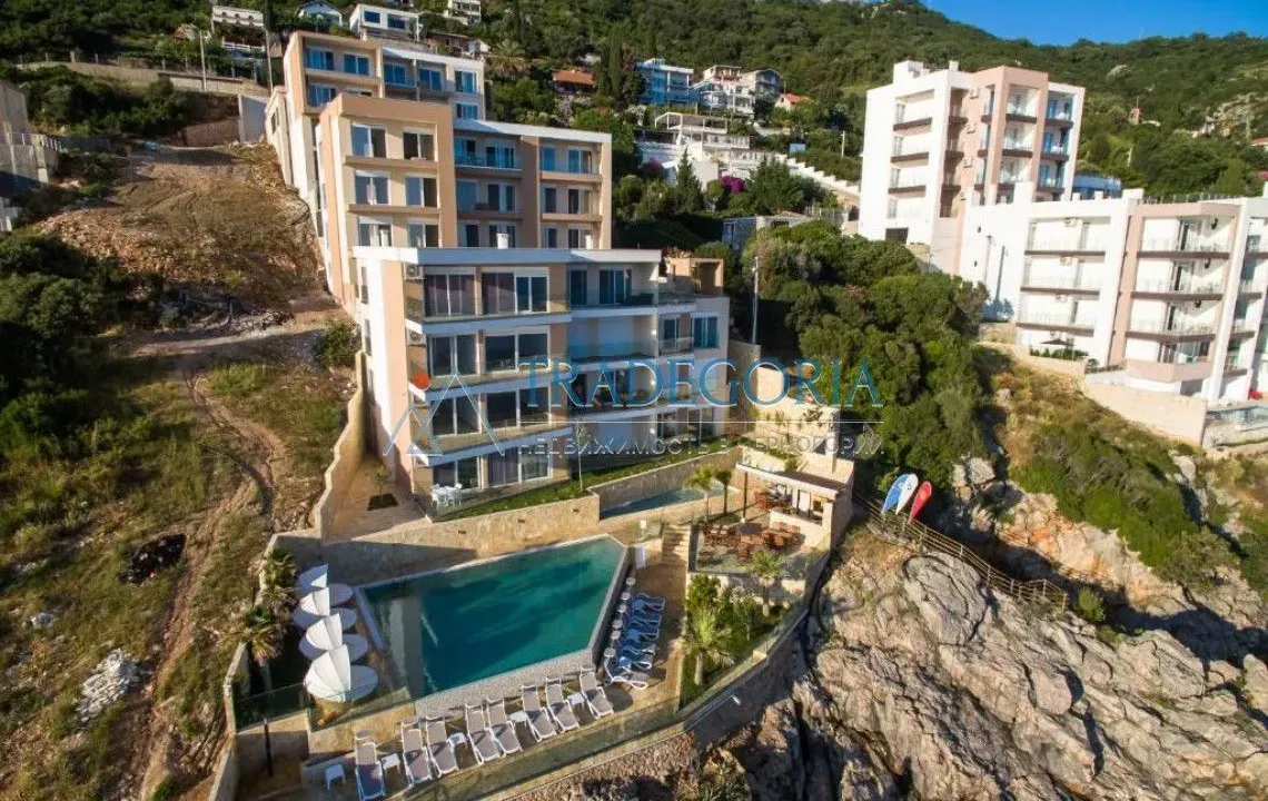 Prodaja, dvosoban stan, 83m², Dobra Voda, Budva