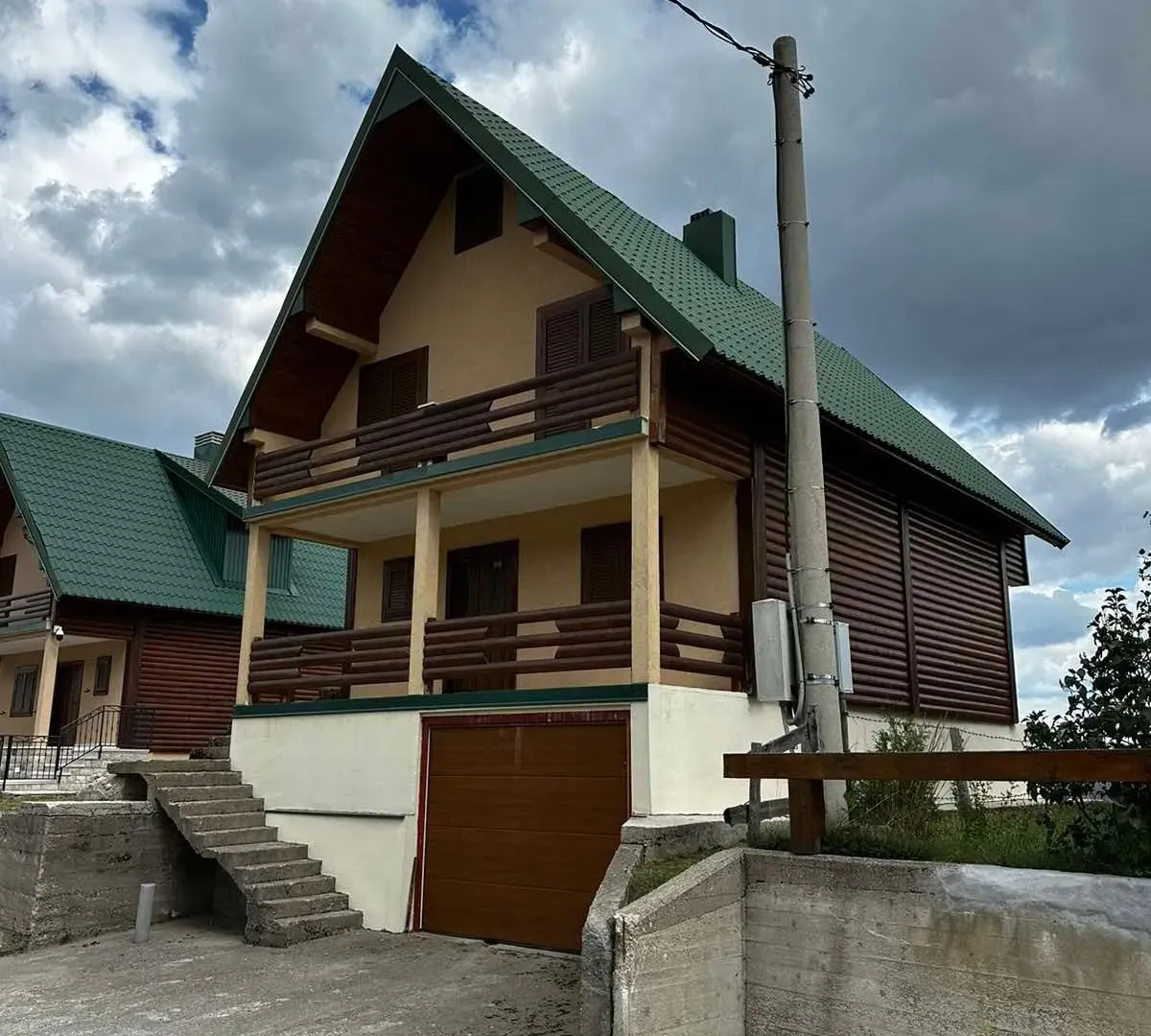 Prodaja, kuća, 200m², Žabljak, Crna Gora