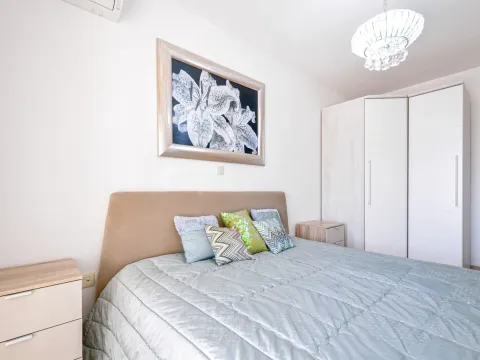 Sale, one bedroom apartment, 48m², Budva, Crna Gora - image 9