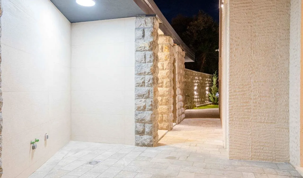 Sale, house, 240m², Kamenovo, Budva