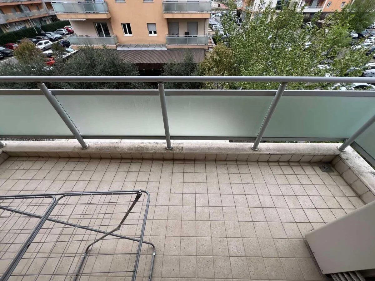 Rent, three bedroom apartment, 120m², City Kvart, Podgorica