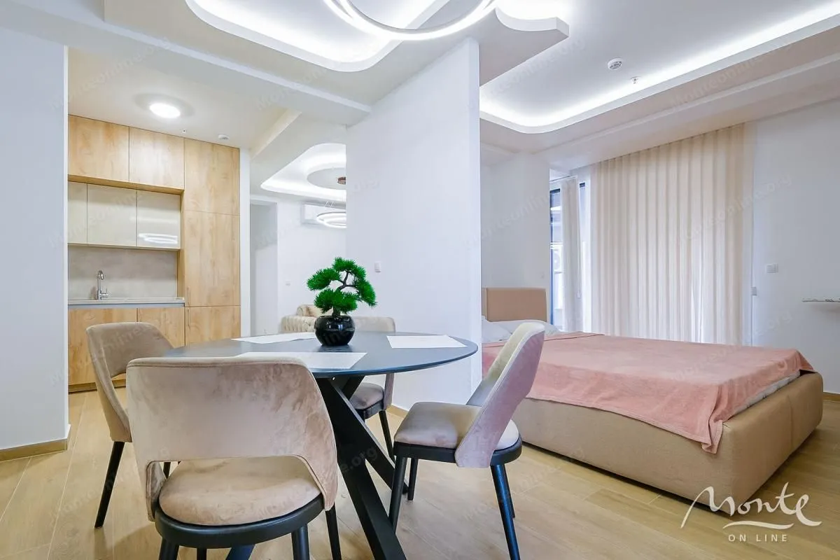 Prodaja, garsonjera, 57m², Rafailovići, Budva