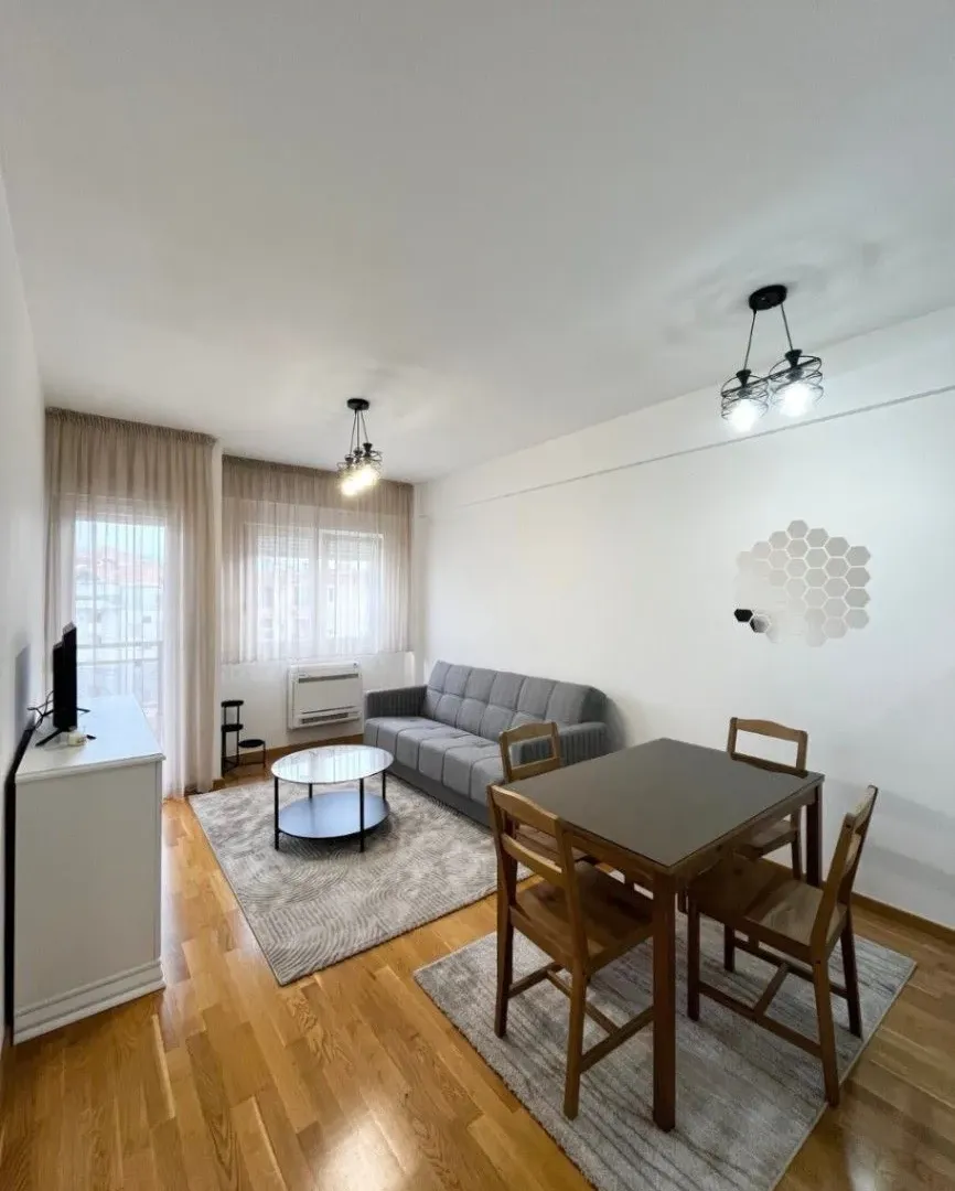 Izdavanje, jednosoban stan, 45m², Zabjelo, Podgorica