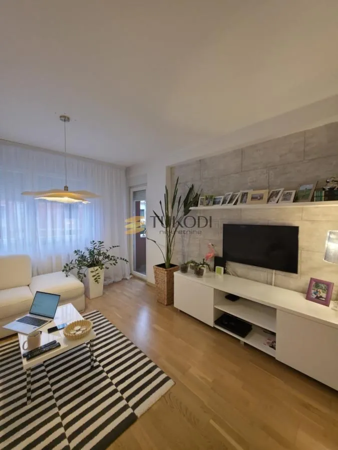 Prodaja, trosoban stan, 57m², Podbara, Novi Sad Sve Podlokacije