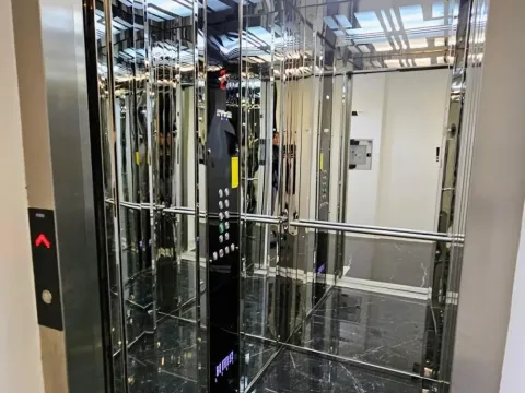 Prodaja, trosoban stan, 89m², Vukov Spomenik, Zvezdara Sve Podlokacije - image 16