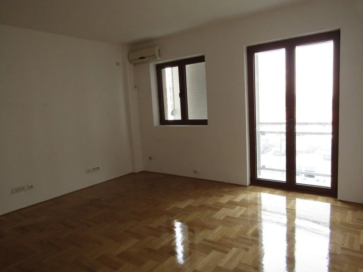Prodaja, trosoban stan, 138m², Preko Morače, Podgorica