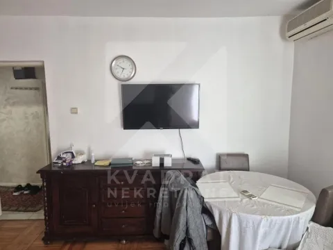 Rent, one bedroom apartment, 48m², Blok 6, Podgorica - image 2