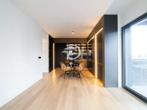 Prodaja, dvosoban stan, 56m², Beograd Na Vodi, Beograd