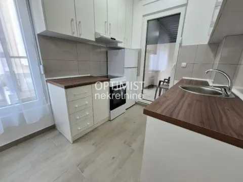 Izdavanje, dvosoban stan, 40m², Vračar Sve Podlokacije, Beograd - image 4