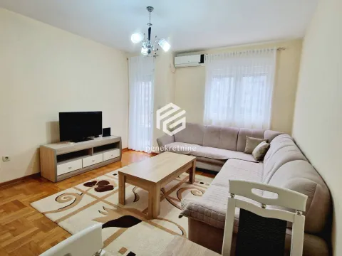 Sale, two bedroom apartment, 65m², Stari Aerodrom, Podgorica - image 1